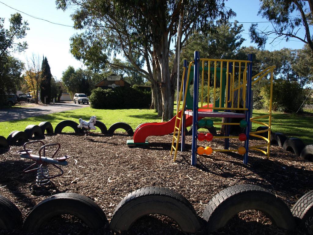 Cowra Holiday Park Εξωτερικό φωτογραφία